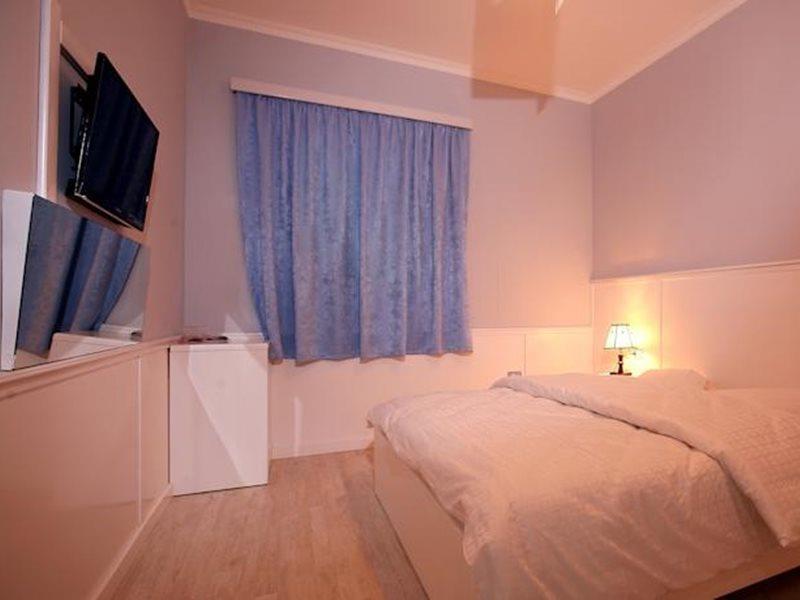 Hotel Kastria Tiranë Luaran gambar